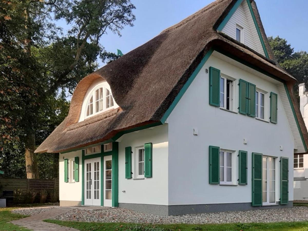 Traditionelles Reethaus direkt an der Ostsee Rerik Buitenkant foto